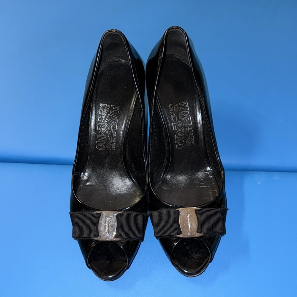 Salvatore Ferragamo peep toe heel